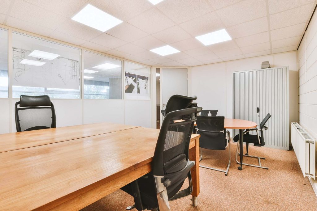 interior-of-modern-office-LBJREBN.jpg